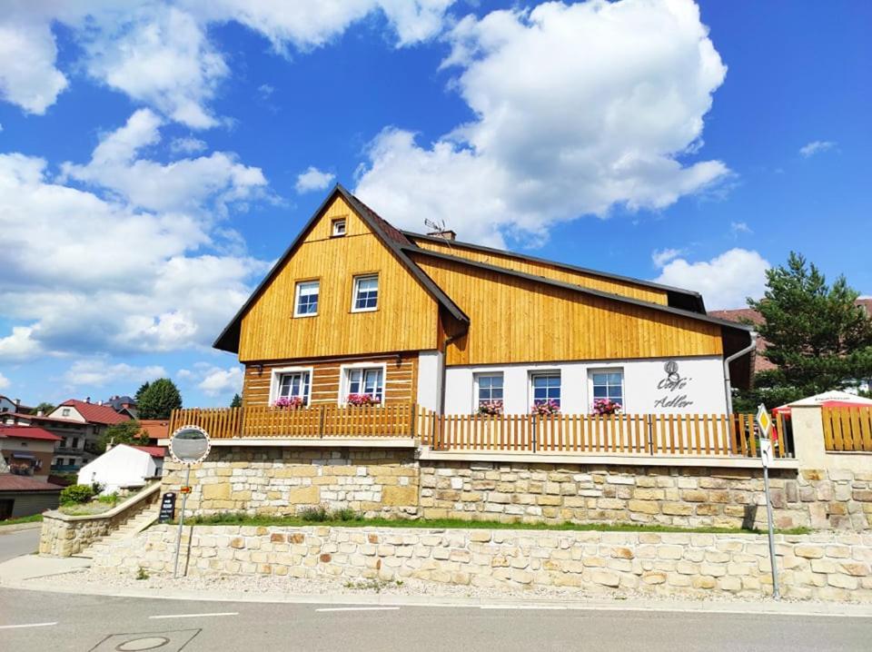 Penzion Adler Hotel Police nad Metují Buitenkant foto